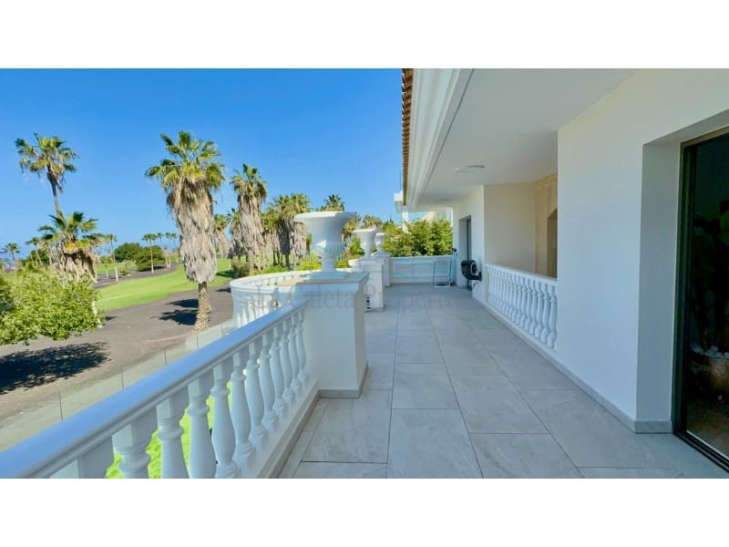 4 bedroom Villa for sale in Costa Adeje with garage - € 3,500,000 (Ref: 9721558)