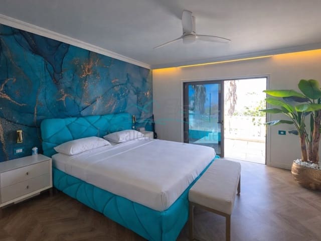 4 soveværelse Villa til salg i La Caleta Adeje, Adeje med garage - € 3.500.000 (Ref: 9721558)