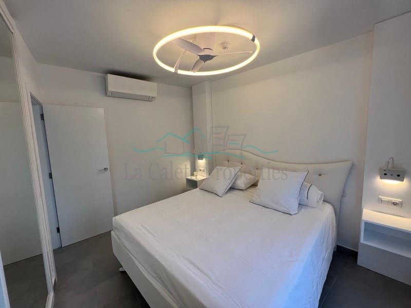 1 bedroom Beach Apartment for sale in Costa Adeje - € 430,000 (Ref: 9751888)