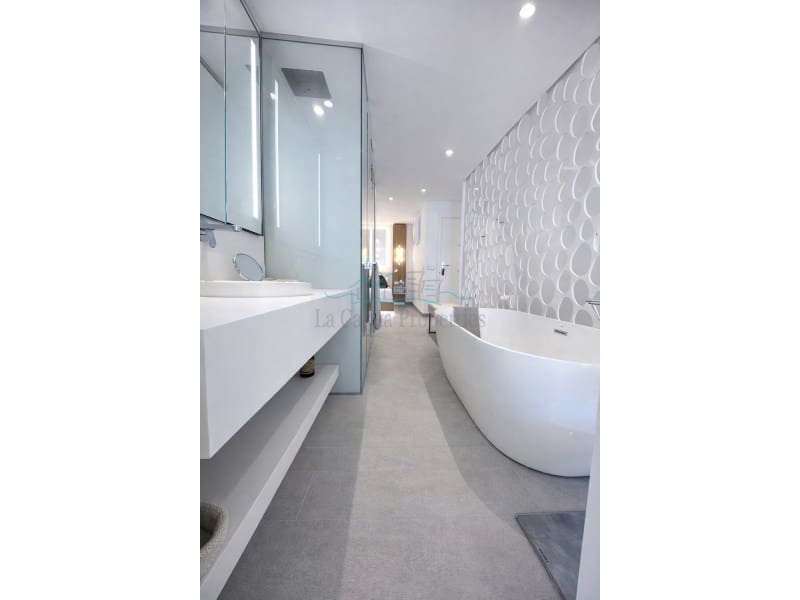 1 soverom Leilighet til salgs i La Caleta Adeje med garasje - € 630 000 (Ref: 9761896)