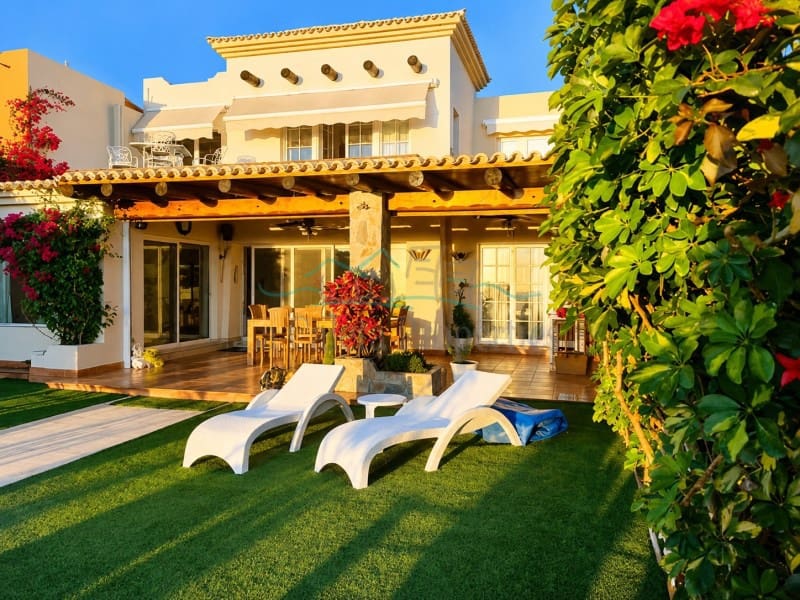 3 bedroom Villa for sale in La Caleta Adeje with garage - € 1,680,000 (Ref: 9890058)