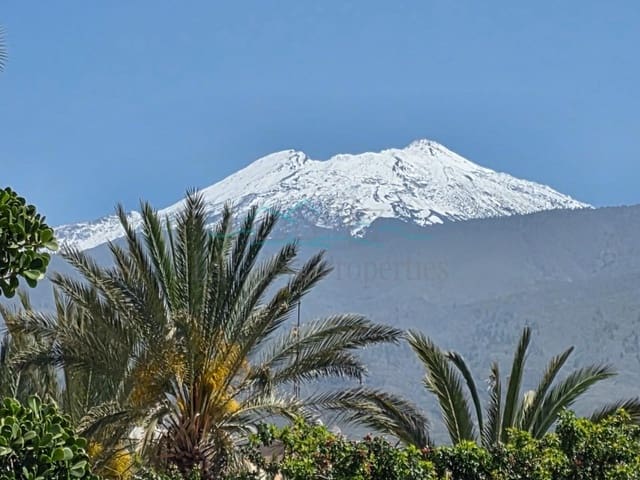 3 bedroom Villa for sale in La Caleta Adeje, Adeje with garage - € 1,680,000 (Ref: 9890058)