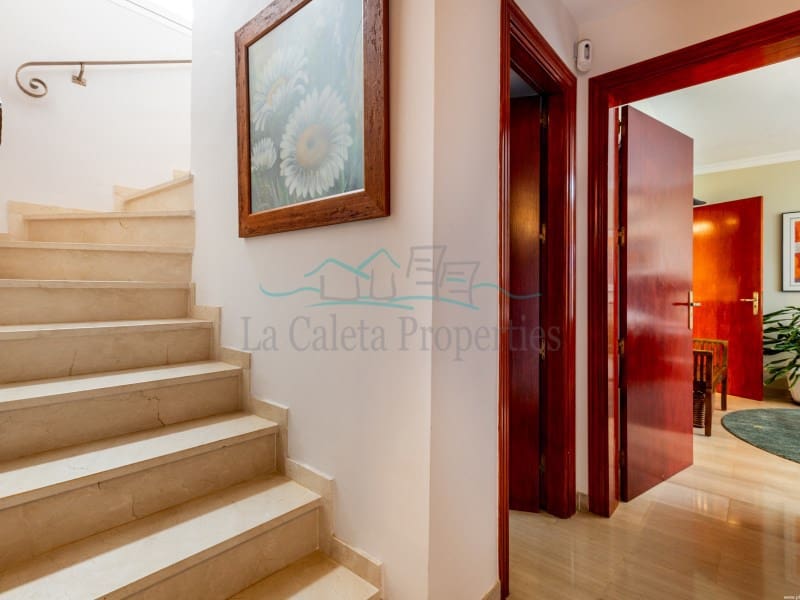 3 bedroom Villa for sale in La Caleta Adeje with garage - € 1,680,000 (Ref: 9890058)