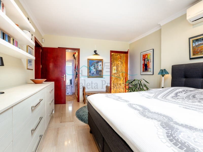 3 bedroom Villa for sale in La Caleta Adeje with garage - € 1,680,000 (Ref: 9890058)