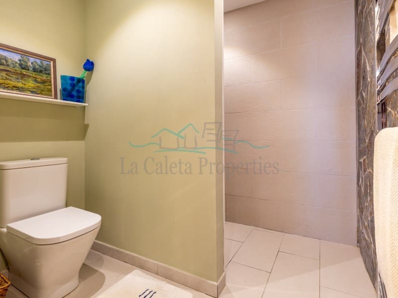 3 bedroom Villa for sale in La Caleta Adeje with garage - € 1,680,000 (Ref: 9890058)