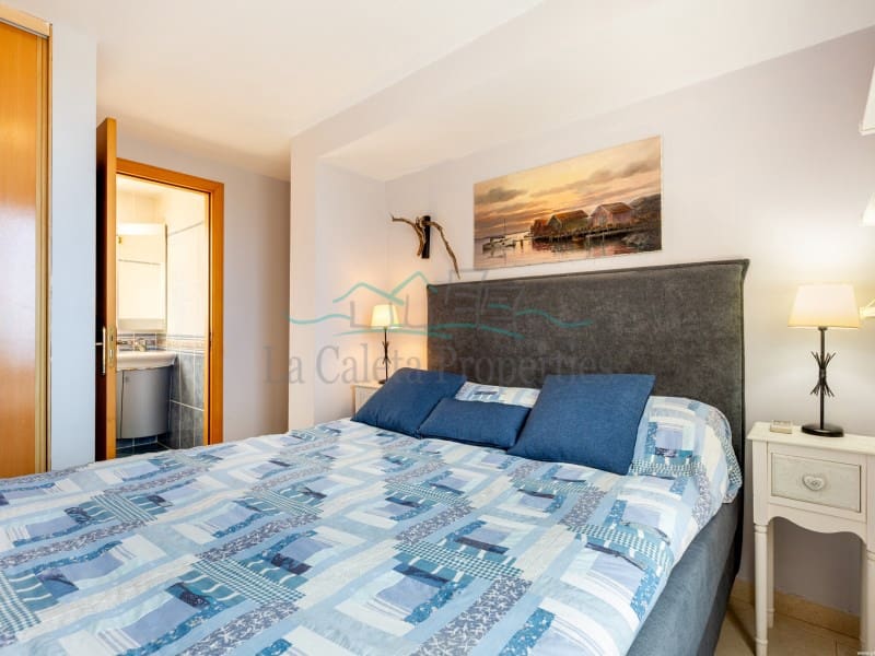 3 bedroom Villa for sale in La Caleta Adeje with garage - € 1,680,000 (Ref: 9890058)