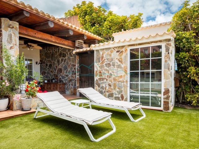 3 sovrum Villa till salu i La Caleta Adeje, Adeje med pool garage - 1 680 000 € (Ref: 9890058)