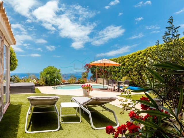 3 sovrum Villa till salu i La Caleta Adeje, Adeje med pool garage - 1 680 000 € (Ref: 9890058)