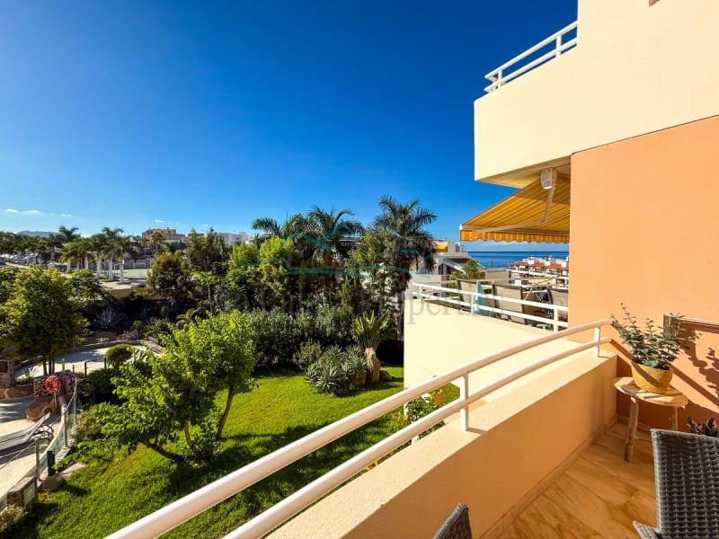 Apartamento de 1 habitación en La Caleta Adeje en venta con piscina - 495.000 € (Ref: 9896602)