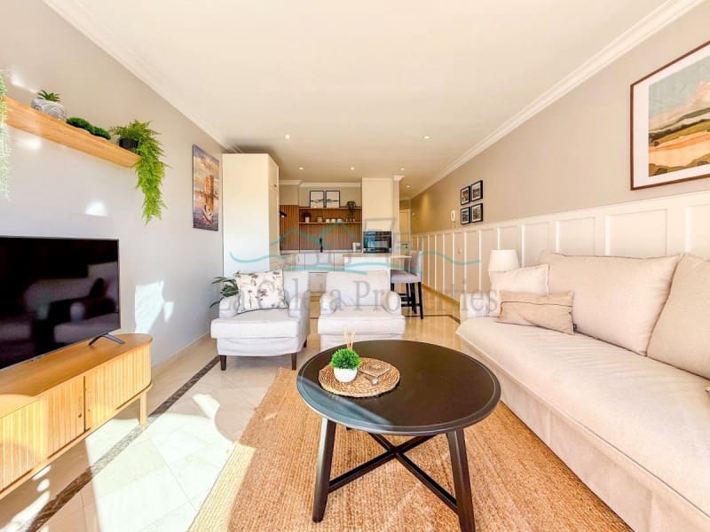 Apartamento de 1 habitación en La Caleta Adeje en venta con piscina - 495.000 € (Ref: 9896602)