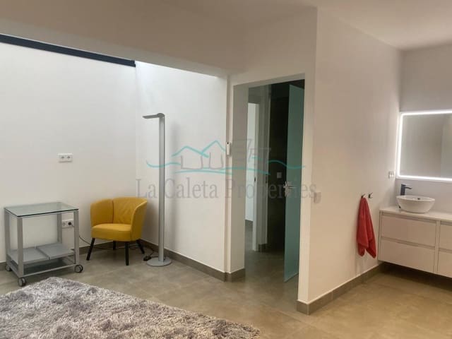 2 makuuhuone Kattohuoneisto myytävänä paikassa Costa Adeje, Adeje - 1 590 000 € (Ref: 9899389)
