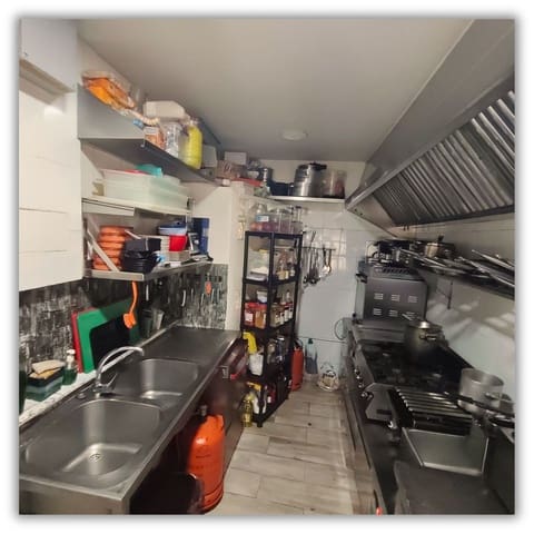 Bar/Restaurante en San Pedro de Alcántara Pueblo, Marbella en venta - 399.000 € (Ref: 10078663)