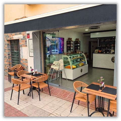 Bar/Restaurante en San Pedro de Alcántara Pueblo, Marbella en venta - 399.000 € (Ref: 10078663)