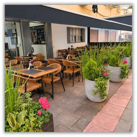 Bar/Restaurante en San Pedro de Alcántara Pueblo, Marbella en venta - 399.000 € (Ref: 10078663)