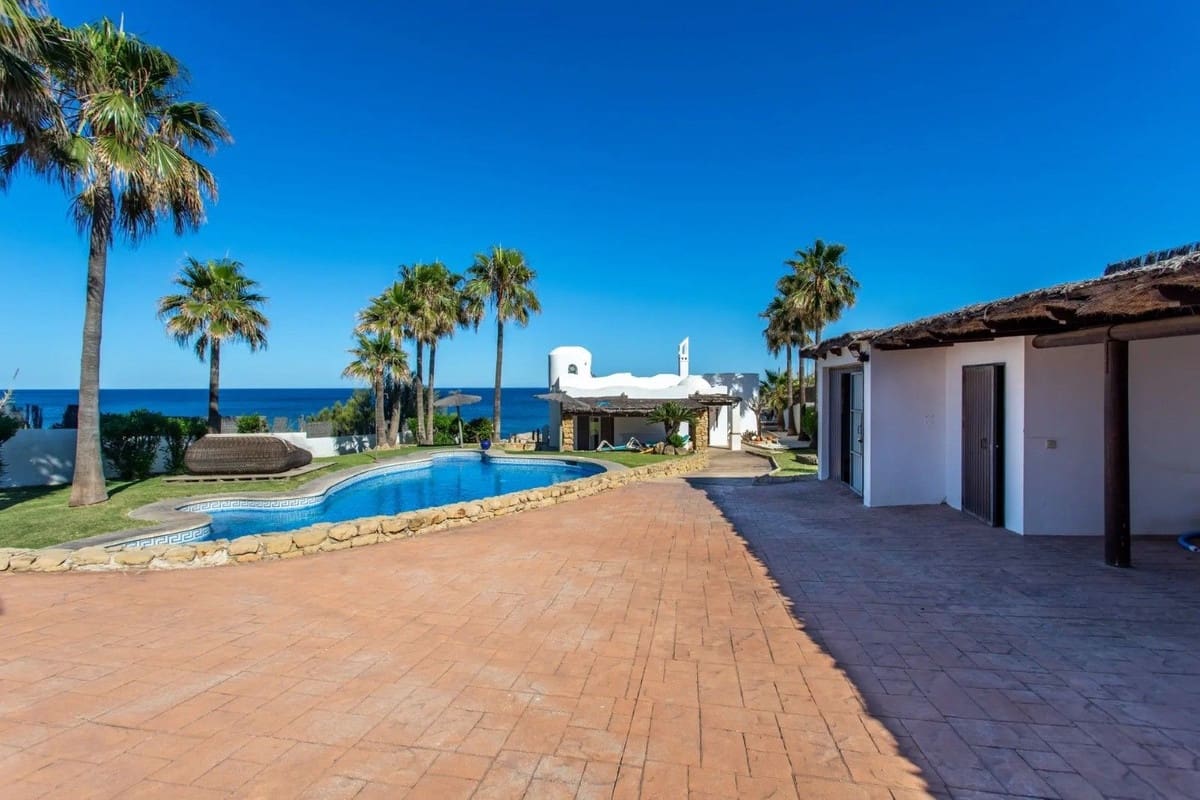 3 quarto Moradia para venda em Punta de la Chullera com piscina garagem - 2 500 000 € (Ref: 10078664)
