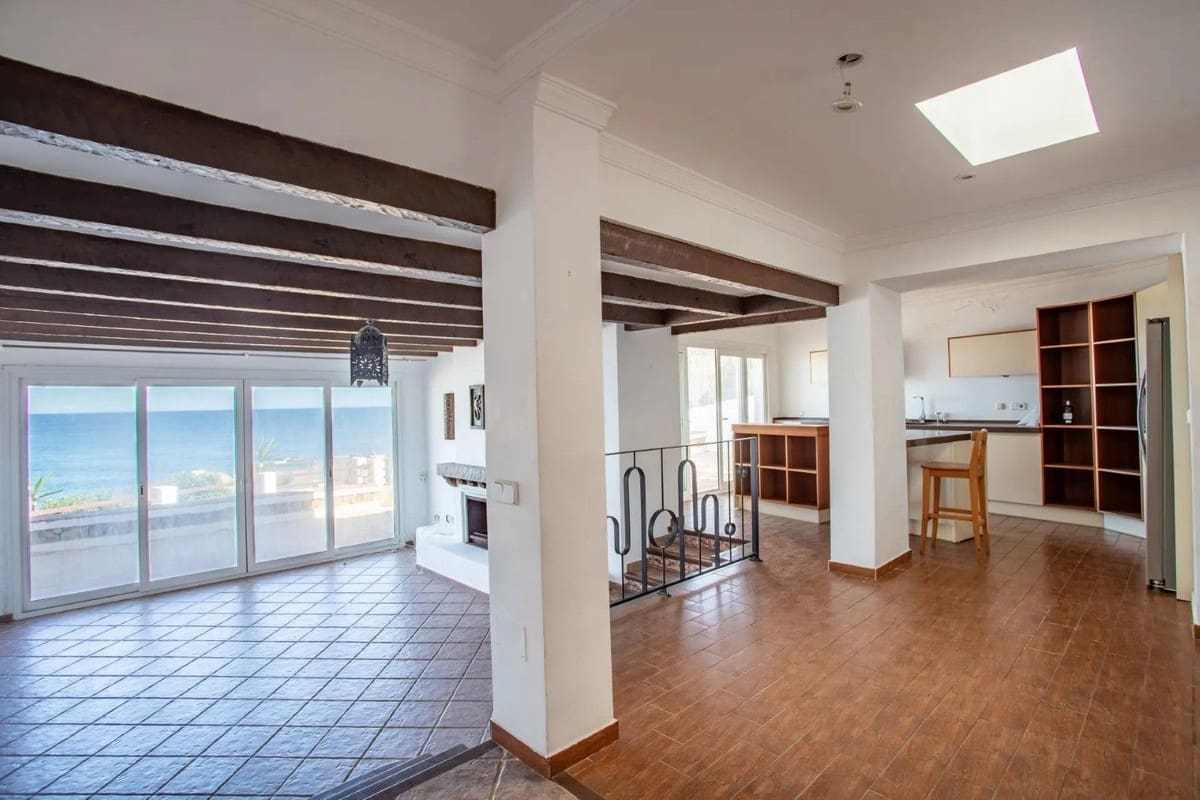 3 quarto Moradia para venda em Punta de la Chullera com piscina garagem - 2 500 000 € (Ref: 10078664)