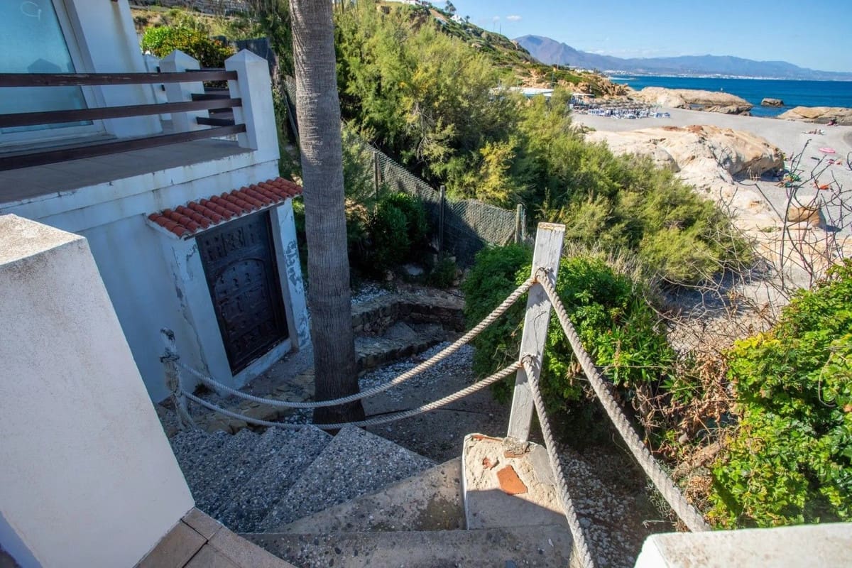 3 quarto Moradia para venda em Punta de la Chullera com piscina garagem - 2 500 000 € (Ref: 10078664)