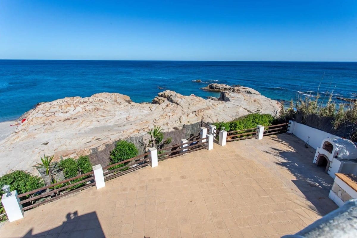 3 quarto Moradia para venda em Punta de la Chullera com piscina garagem - 2 500 000 € (Ref: 10078664)