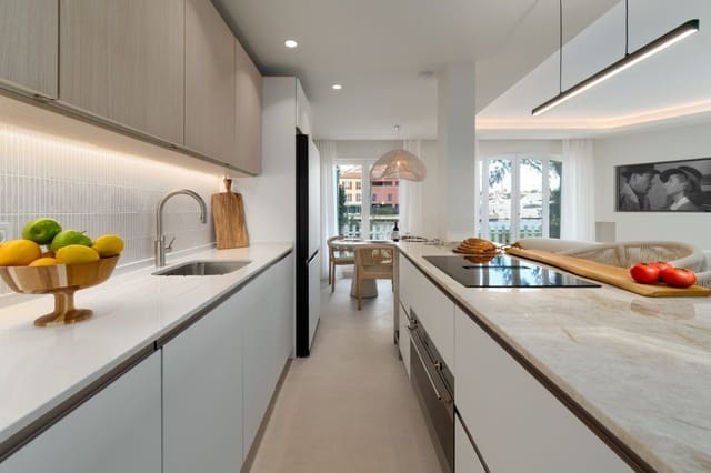 4 makuuhuone Paritalo myytävänä paikassa Puerto de Sotogrande - La Marina, San Roque mukana uima-altaan 
autotalli - 2 700 000 € (Ref: 10078673)