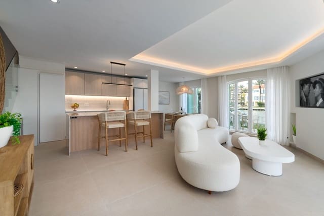4 makuuhuone Paritalo myytävänä paikassa Puerto de Sotogrande - La Marina, San Roque mukana uima-altaan 
autotalli - 2 700 000 € (Ref: 10078673)
