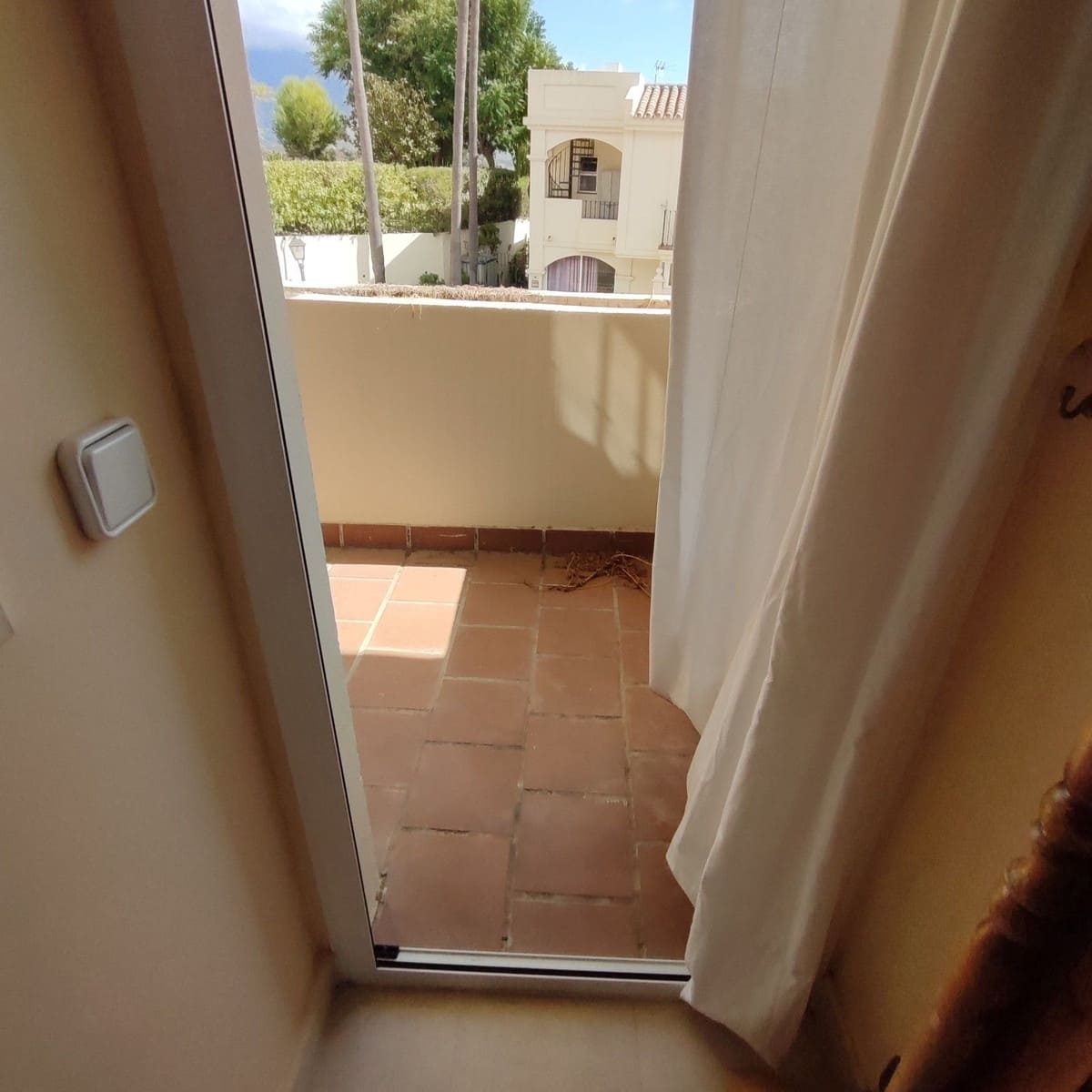 2 soveværelse Penthouse til leje i La Quinta med swimmingpool garage - € 2.200 (Ref: 10078674)