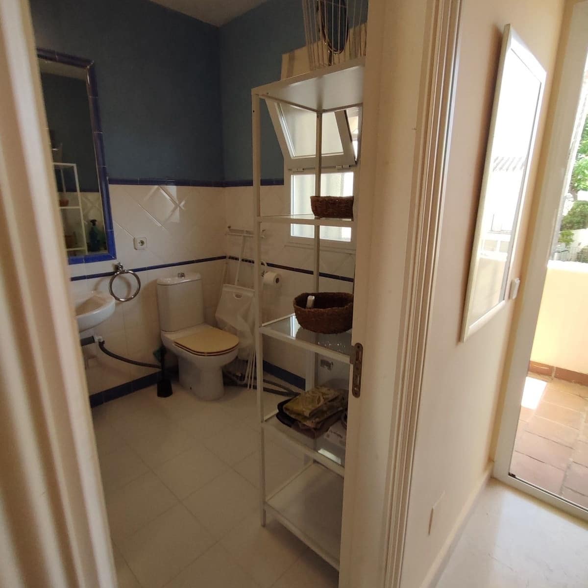 2 soveværelse Penthouse til leje i La Quinta med swimmingpool garage - € 2.200 (Ref: 10078674)