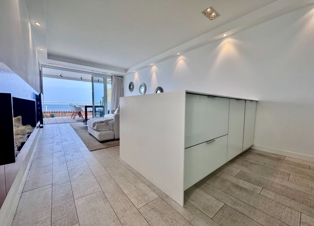 2 Zimmer Apartment zu verkaufen in La Manga del Mar Menor mit Pool - 360.000 € (Ref: 10000160)