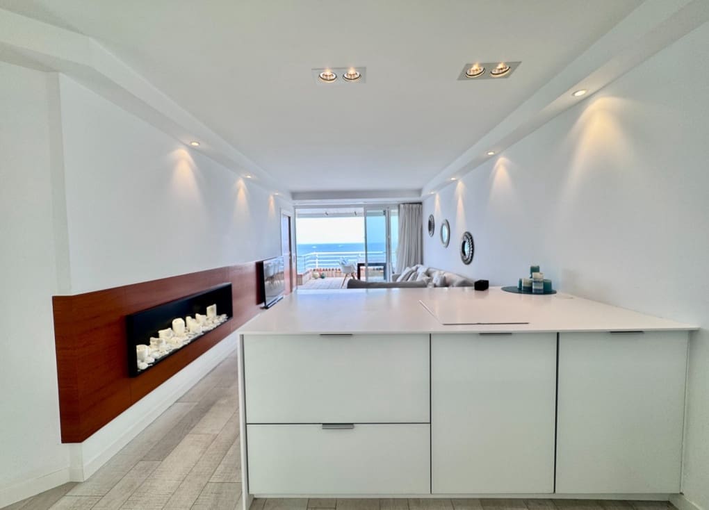 2 Zimmer Apartment zu verkaufen in La Manga del Mar Menor mit Pool - 360.000 € (Ref: 10000160)