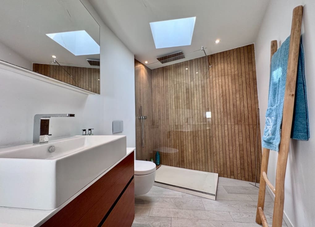 2 Zimmer Apartment zu verkaufen in La Manga del Mar Menor mit Pool - 360.000 € (Ref: 10000160)