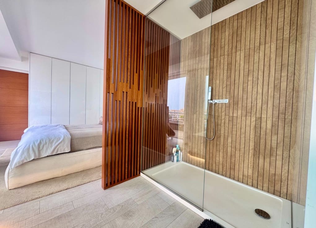 2 Zimmer Apartment zu verkaufen in La Manga del Mar Menor mit Pool - 360.000 € (Ref: 10000160)