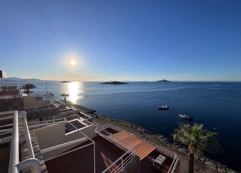 2 bedroom Apartment for sale in La Manga del Mar Menor with pool garage - € 360,000 (Ref: 10000160)
