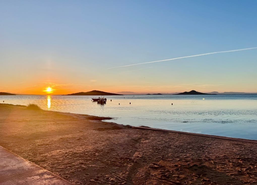2 bedroom Apartment for sale in La Manga del Mar Menor with pool garage - € 360,000 (Ref: 10000160)