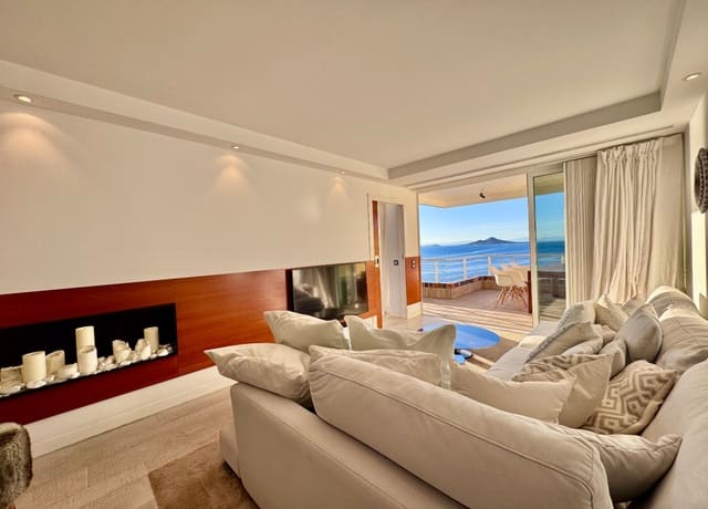 2 bedroom Apartment for sale in La Manga del Mar Menor with pool - € 360,000 (Ref: 10000160)