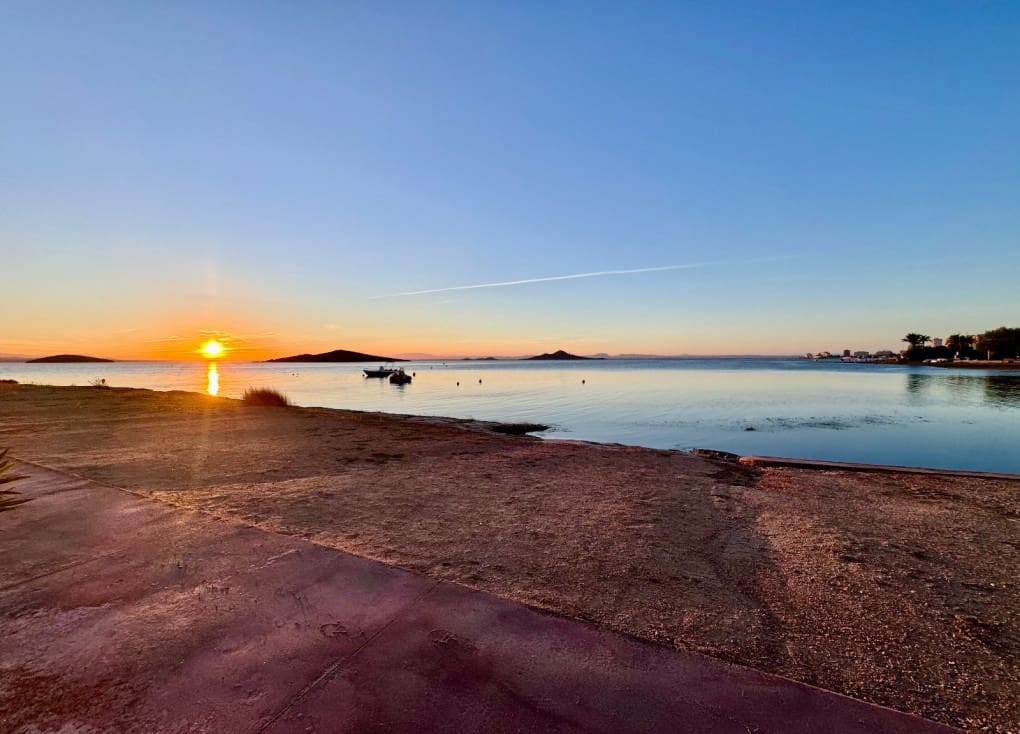 2 bedroom Apartment for sale in La Manga del Mar Menor with pool garage - € 360,000 (Ref: 10000160)
