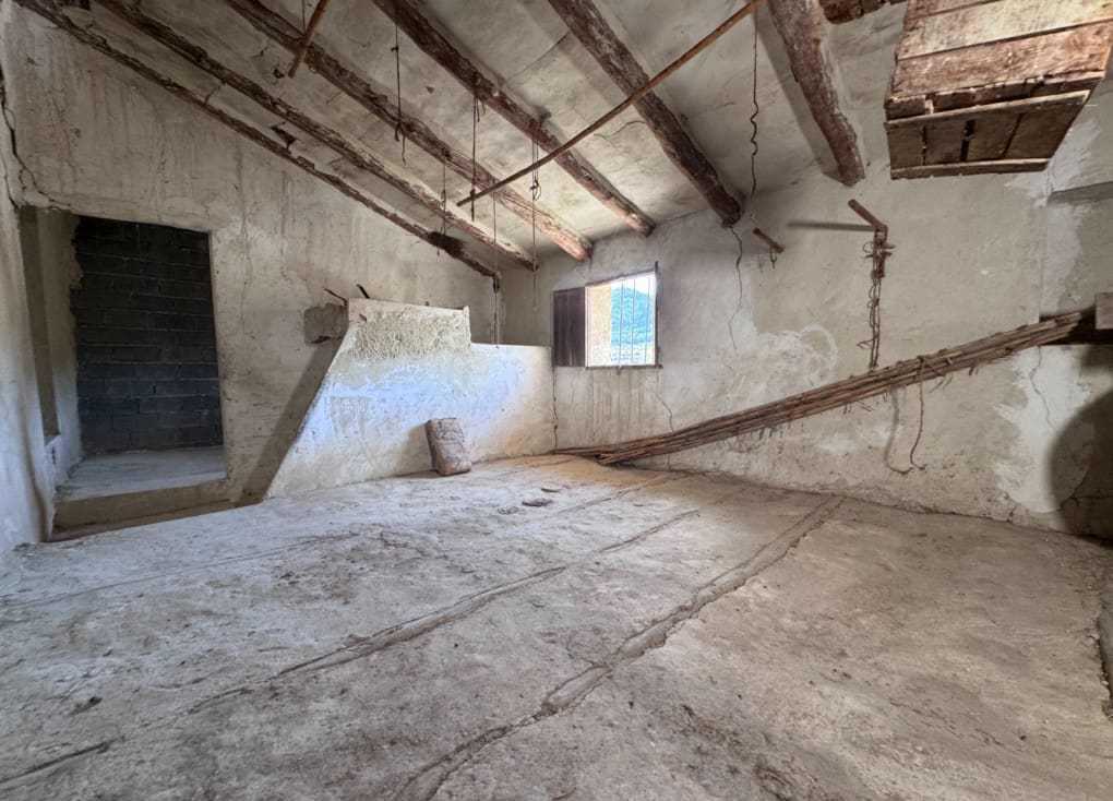 Finca/Landgut zu verkaufen in Abaran - 73.000 € (Ref: 10004673)