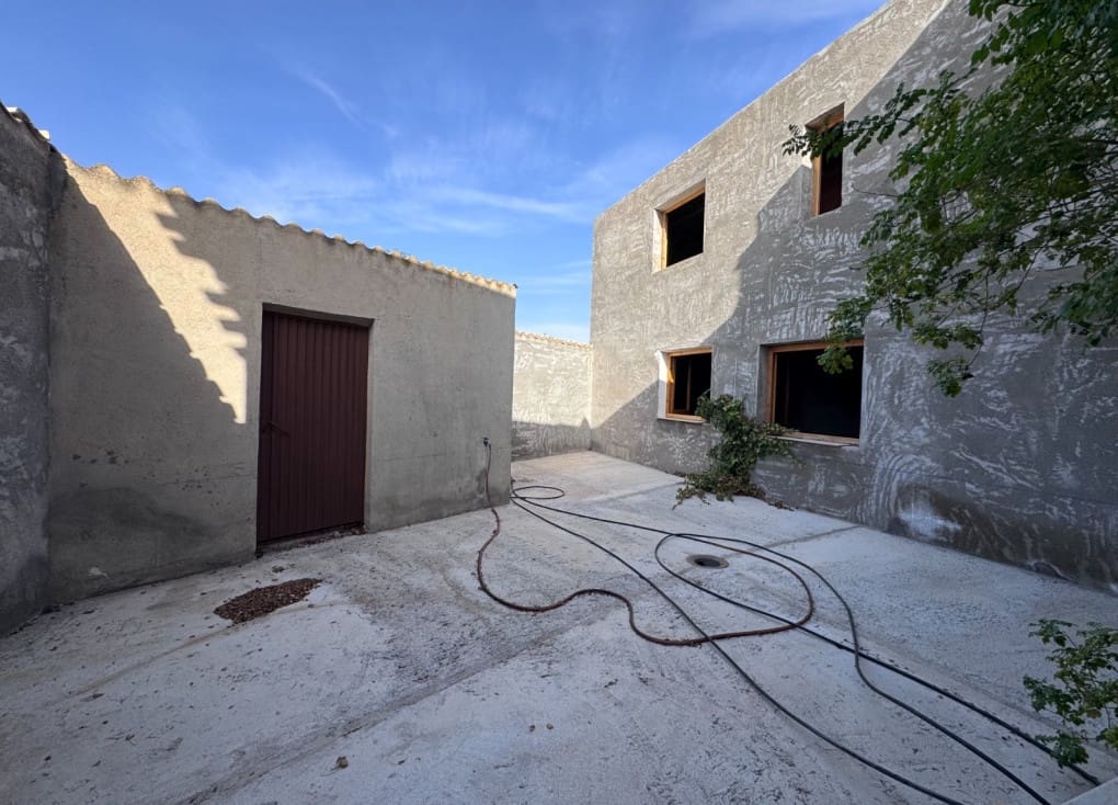 5 soveværelse Finca/Landehus til salg i Ricote med garage - € 95.000 (Ref: 10052026)