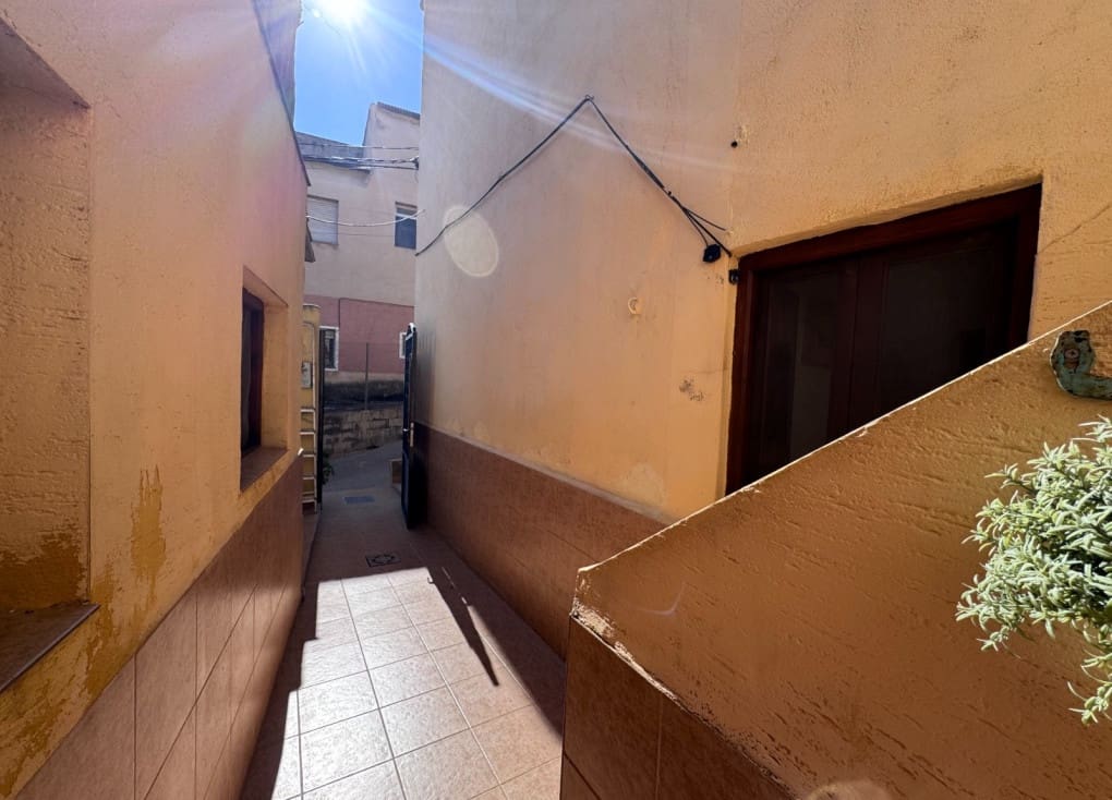 3 makuuhuone Omakotitalo myytävänä paikassa Blanca - 120 000 € (Ref: 10170034)