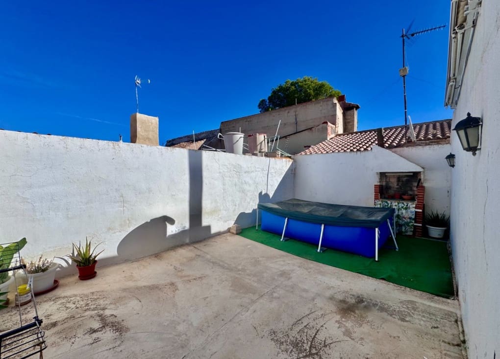 8 bedroom Finca/Country House for sale in Bullas with pool - € 119,000 (Ref: 10182152)