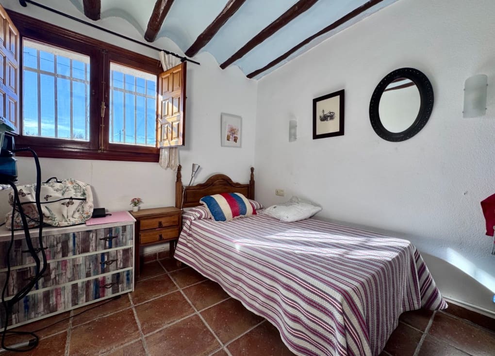 8 bedroom Finca/Country House for sale in Bullas with pool - € 119,000 (Ref: 10182152)