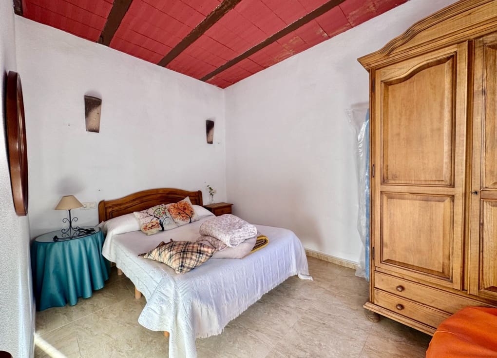 8 bedroom Finca/Country House for sale in Bullas with pool - € 119,000 (Ref: 10182152)