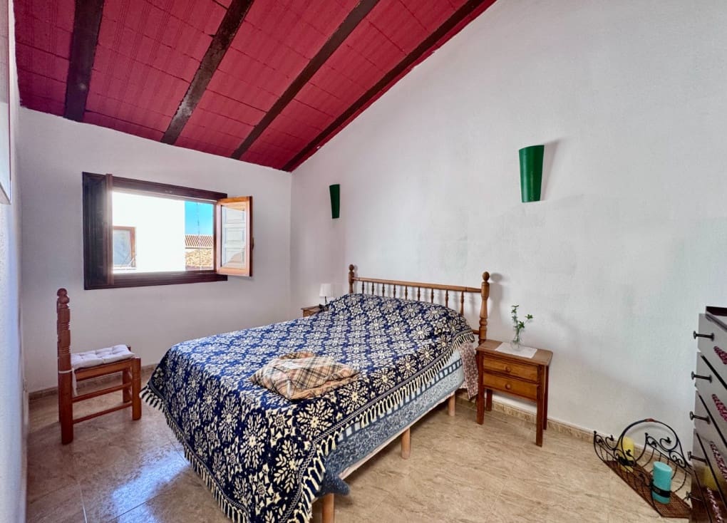 8 bedroom Finca/Country House for sale in Bullas with pool - € 119,000 (Ref: 10182152)