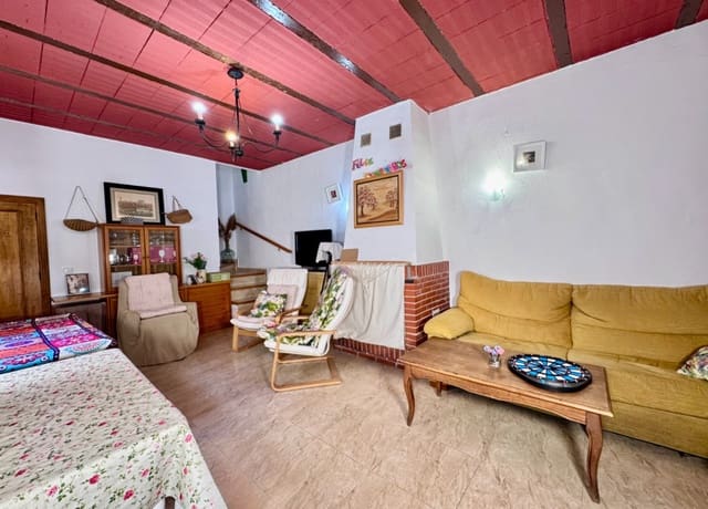 8 bedroom Finca/Country House for sale in Bullas with pool - € 119,000 (Ref: 10182152)