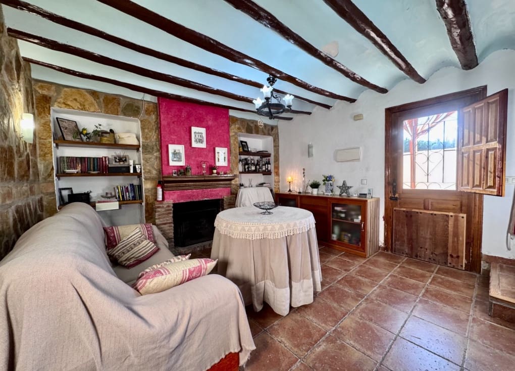 8 bedroom Finca/Country House for sale in Bullas with pool - € 119,000 (Ref: 10182152)