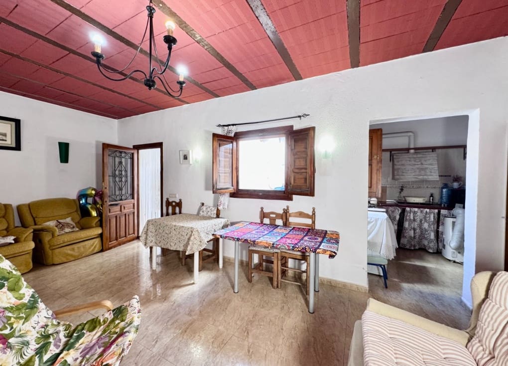 8 bedroom Finca/Country House for sale in Bullas with pool - € 119,000 (Ref: 10182152)