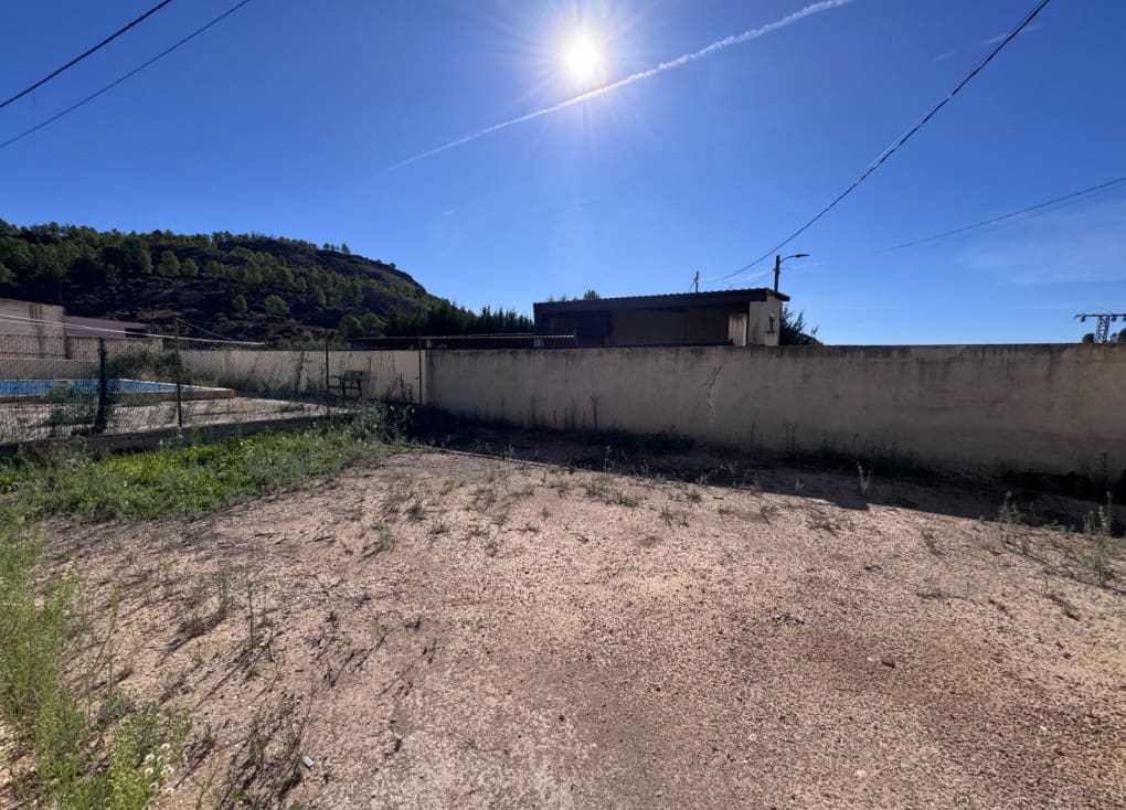 8 bedroom Finca/Country House for sale in Bullas with pool - € 119,000 (Ref: 10182152)