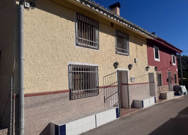 8 bedroom Finca/Country House for sale in Bullas with pool - € 119,000 (Ref: 10182152)