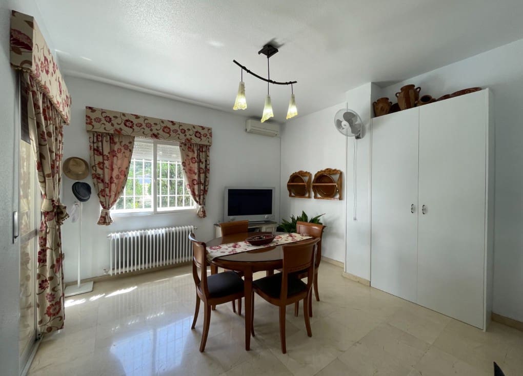 6 soveværelse Finca/Landehus til salg i Cieza med swimmingpool garage - € 479.000 (Ref: 7708221)