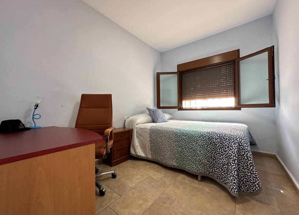 4 soveværelse Finca/Landehus til salg i Ojos med swimmingpool garage - € 430.000 (Ref: 7708229)