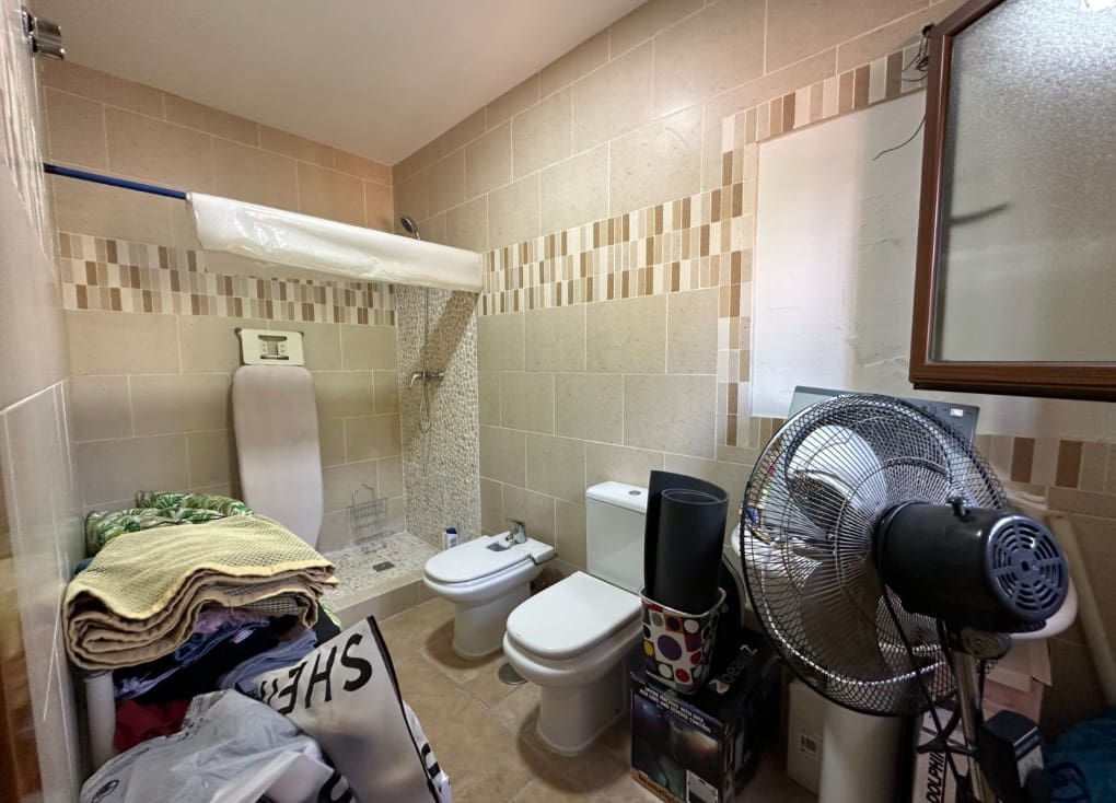 4 soveværelse Finca/Landehus til salg i Ojos med swimmingpool garage - € 430.000 (Ref: 7708229)