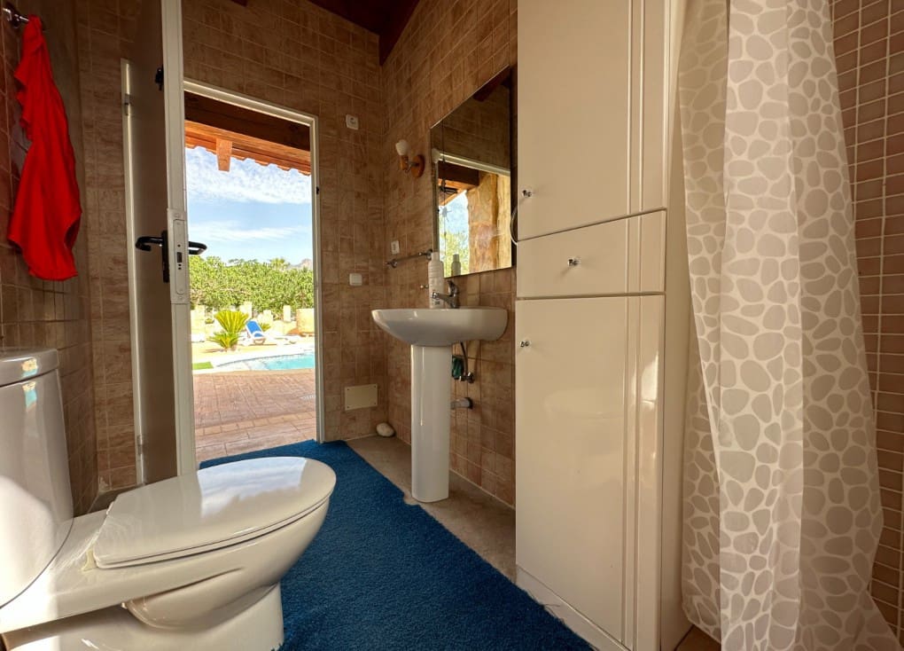 4 soveværelse Finca/Landehus til salg i Ojos med swimmingpool garage - € 430.000 (Ref: 7708229)